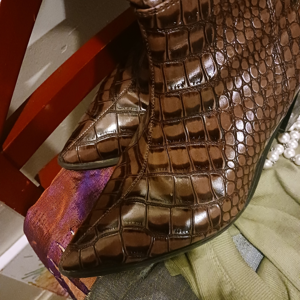 Brown Croc-Embossed Heeled Boots